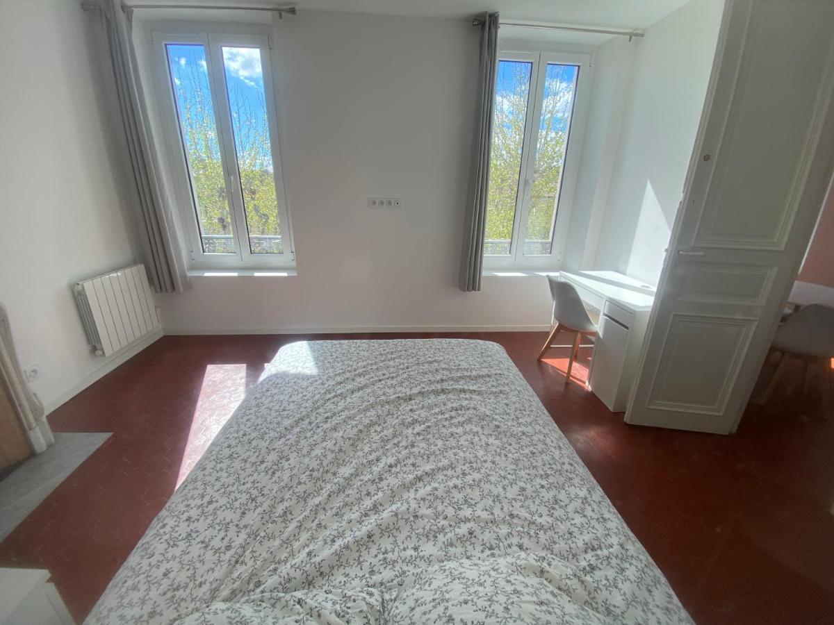 Charmant T3 Dans Le Centre Historique Apartment Manosque Exterior photo