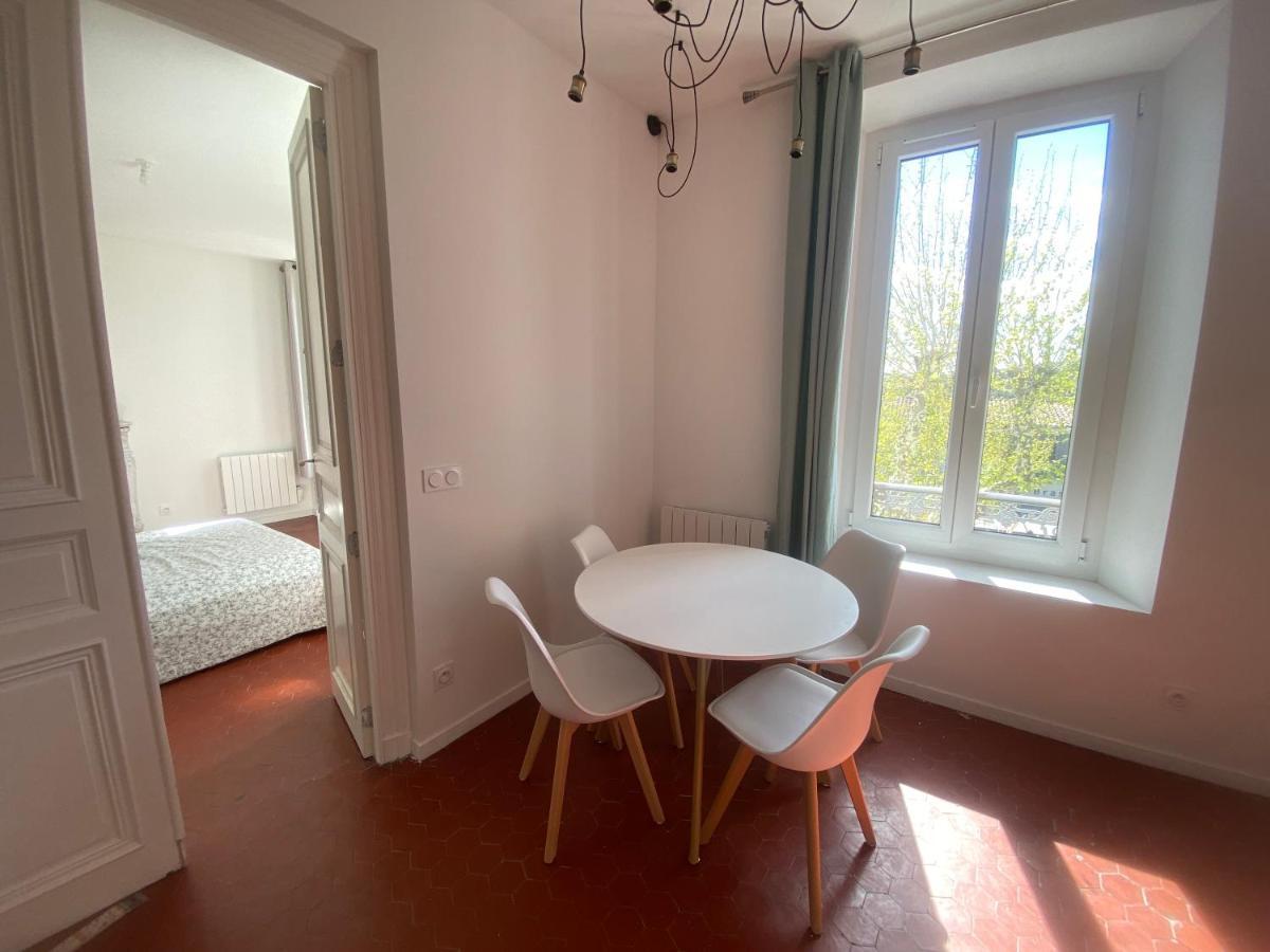Charmant T3 Dans Le Centre Historique Apartment Manosque Exterior photo